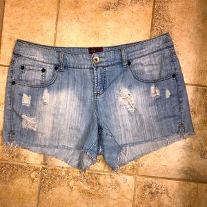 Torrid jean shorts size 14